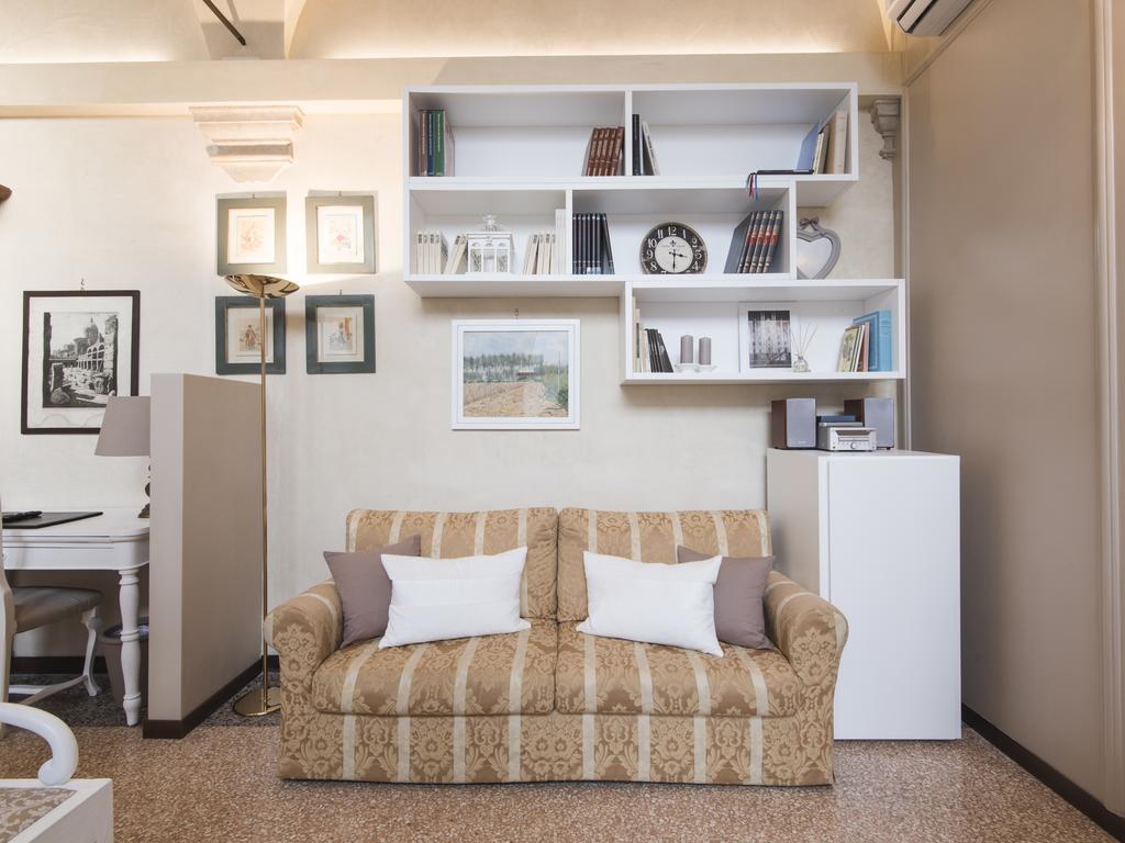 Suite Prestige Верона Екстериор снимка